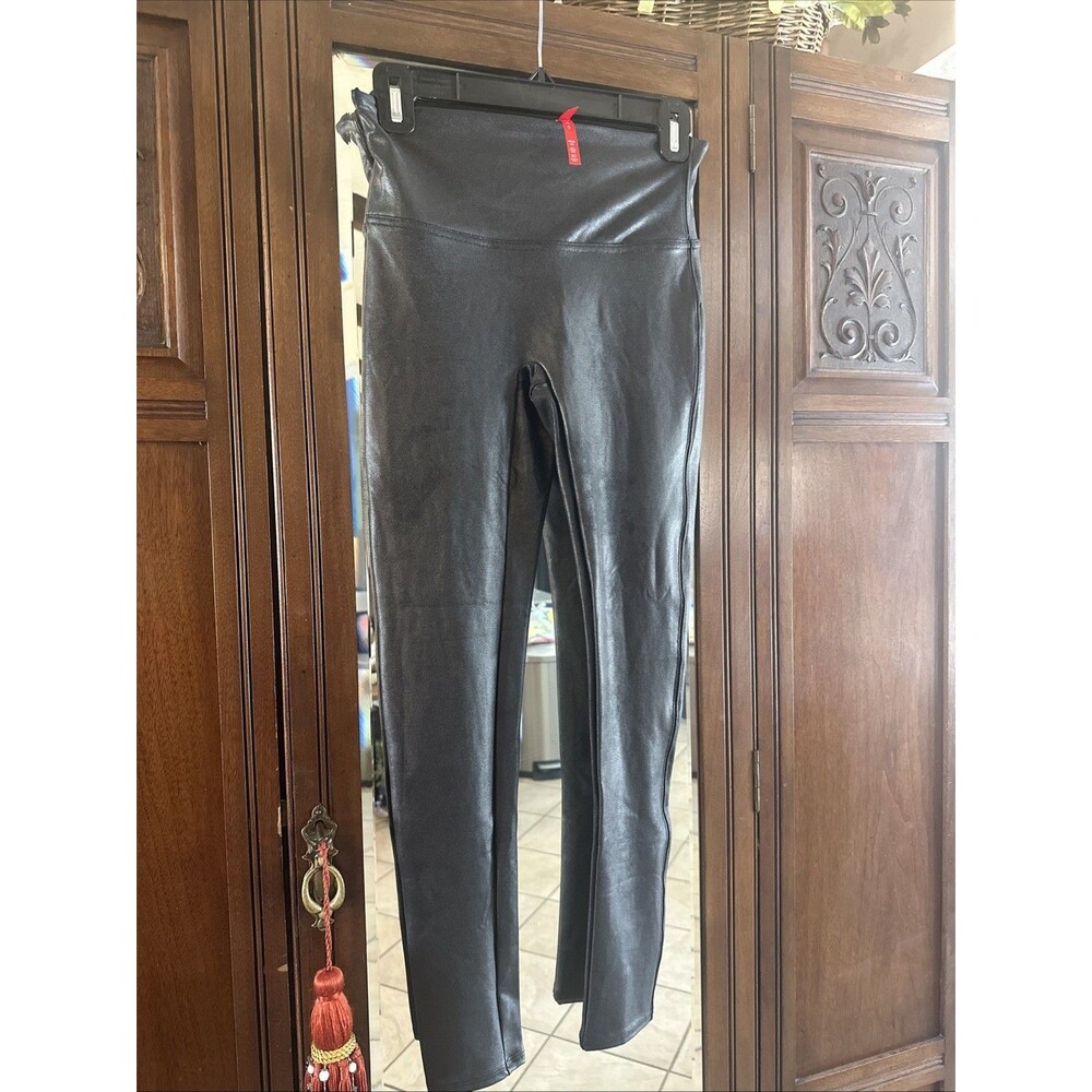 Spanx Faux Leather Leggings Size Large